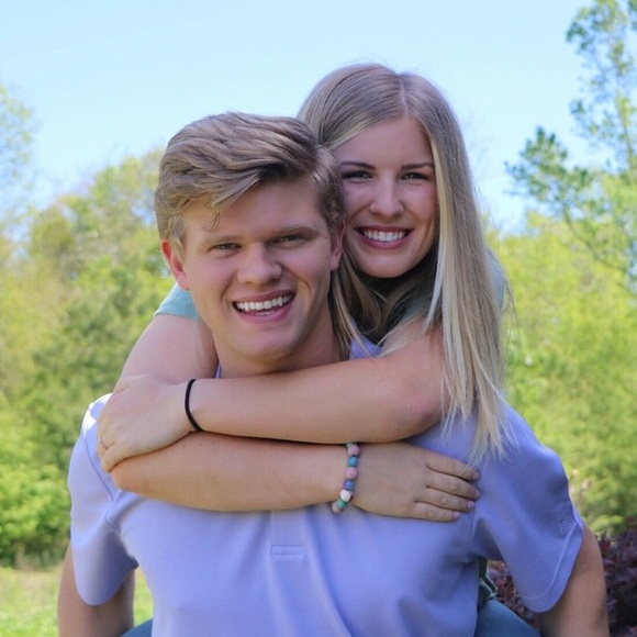 Meet your Posher, Savannah - Picture 1 of 1